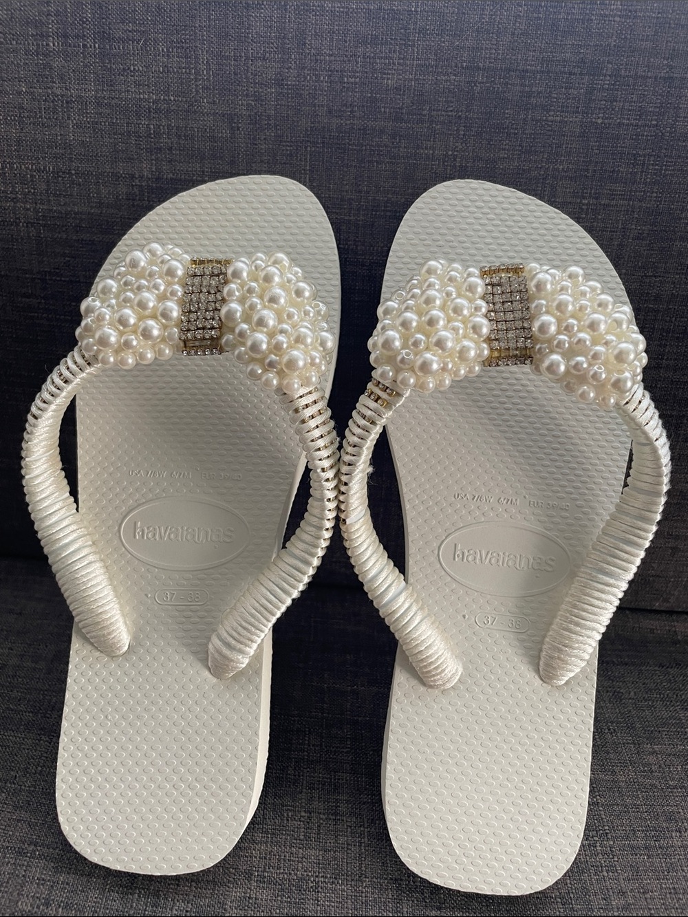 Havaianas Women's Ivory Pearl & Rhinestone Bow Sandals